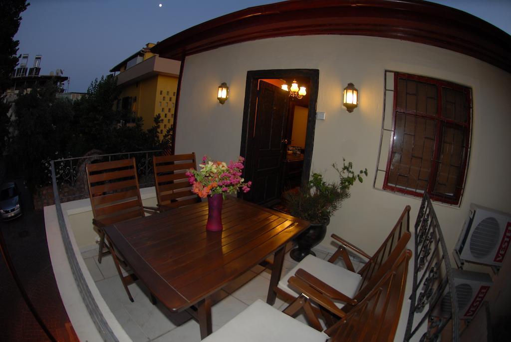 Kaleici Lodge Aparts Анталия Екстериор снимка